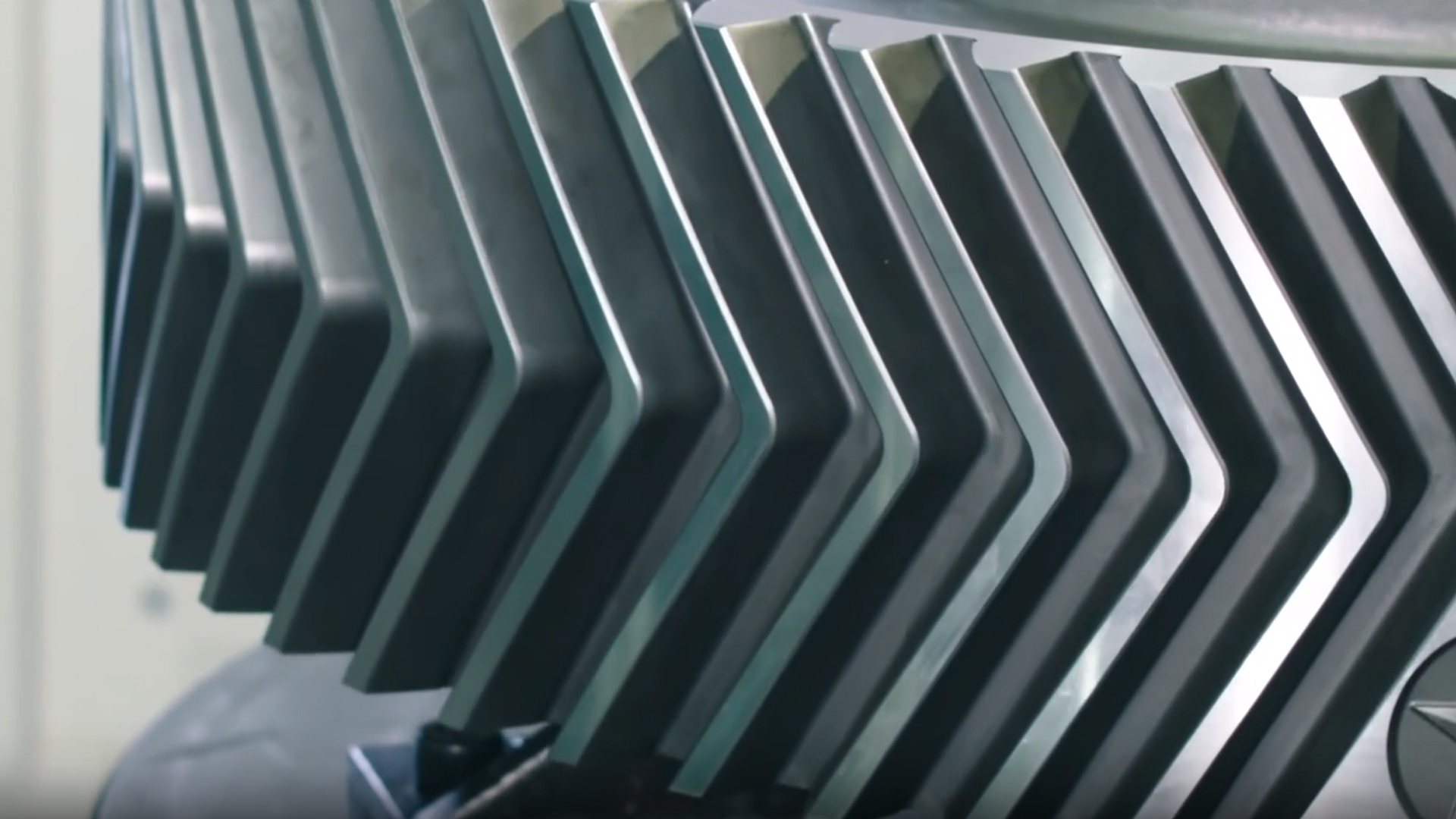 1745595548102178.jpg b4.jpg